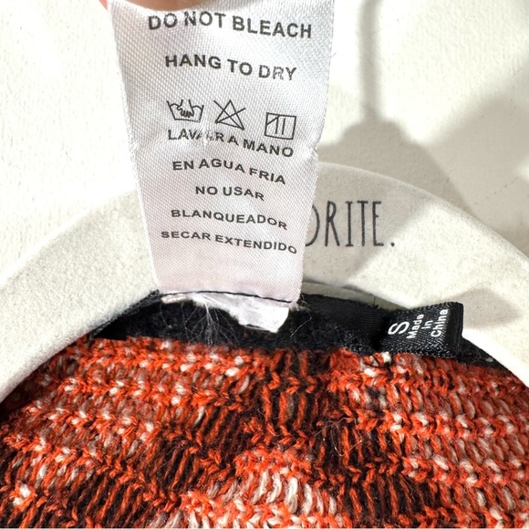 Doe & Rae Aztec Print Cardigan Sweater - Picture 9 of 9